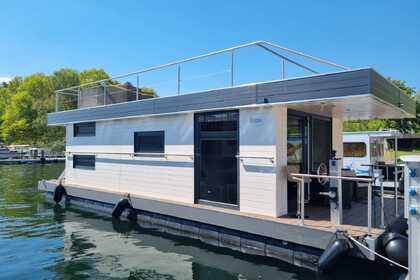 Hyra båt Husbåt Mein Hausboot Hausboot Mecklenburgska sjöarna