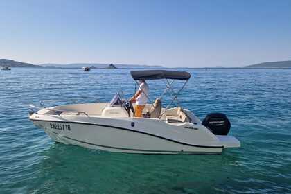Hire Motorboat Quicksilver Activ 555 Open Trogir