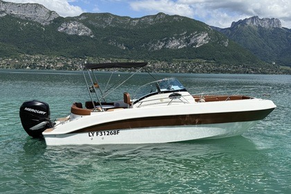 Charter Motorboat Marinello Cantiere Nautico Eden 26 Evoluzione Sévrier