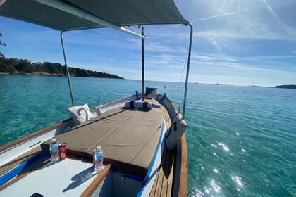 Hire Motorboat C.N.Sandre 2000 Barquette Provencal Juan les Pins