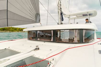 Charter Catamaran Lagoon Lagoon 42 Cugnana Verde