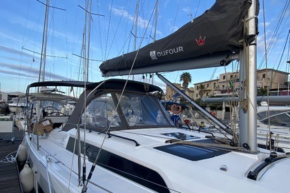 Rental Sailboat Dufour Dufour 37 San Vincenzo