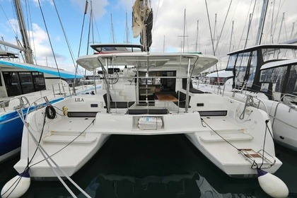 Charter Catamaran Lagoon-Bénéteau Lagoon 42 - 4 + 2 cab. Brač