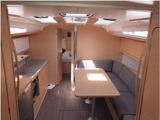 Sailboat Dufour Dufour 390 Grand Large Boat layout