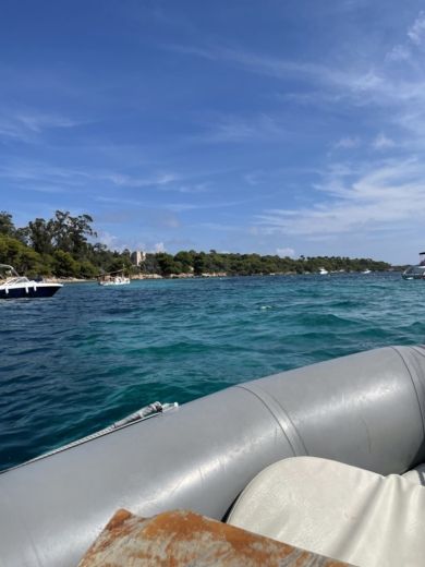 Cannes RIB Bombard sunrider 650 alt tag text