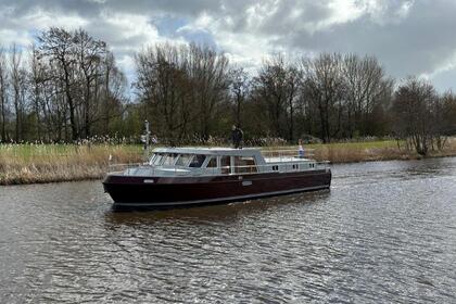 Charter Houseboat Mila Mae Zijdakruiser 1500 Jirnsum