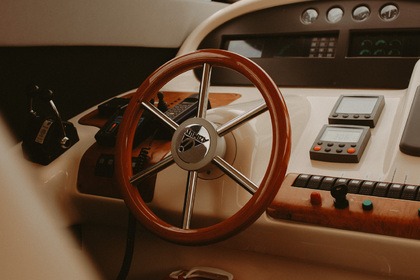 Hire Motor yacht Azimut Azimut 52 Porto Santo Stefano