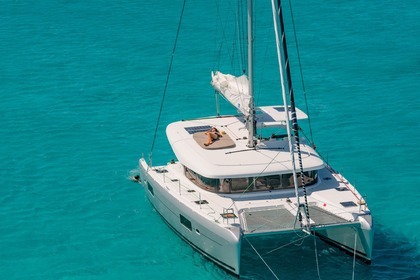 Location Catamaran  LAGOON 42 - NEPTUNE Hyères