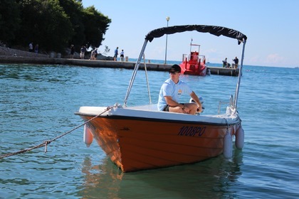 Verhuur Boot zonder vaarbewijs  Custom Built Traditional Pasara Poreč