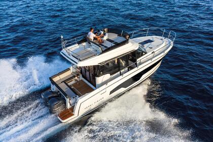 Rental Motorboat Jeanneau Merry Fisher 1095 Fly Pula