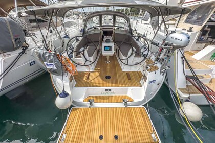 Noleggio Barca a vela Bavaria Yachtbau Bavaria Cruiser 37 - 3 cab. Pola