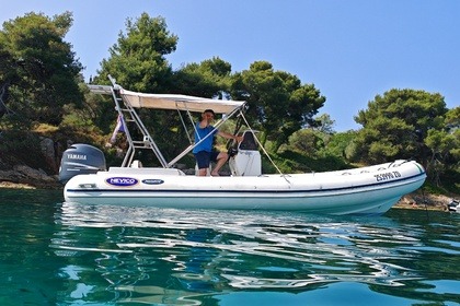 Rental Motorboat Predator 700 Zadar