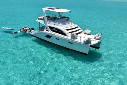Rental Catamaran POWERCAT AQUILA Marigot