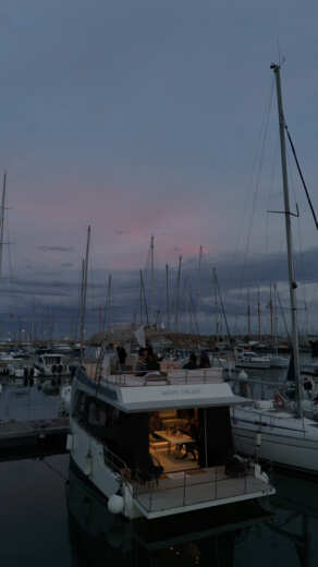 Catamaran Flashcat Valencia Cocoon Boot Grundriss