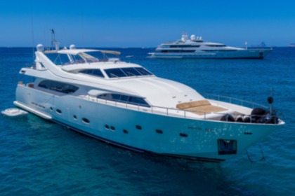 Verhuur Motorjacht Ferretti 112 Ibiza