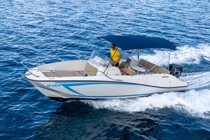 Verhuur Motorboot Quicksilver Activ 675 Open Žaborić