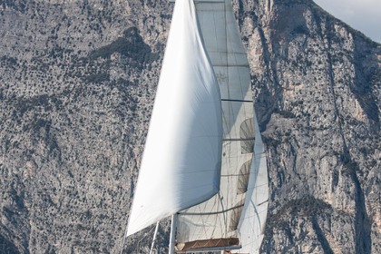 Noleggio Barca a vela Irwin Yatch Irwin 54 Riva del Garda