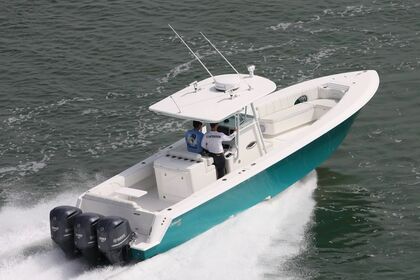 Charter Motorboat Triton 35 Road Town