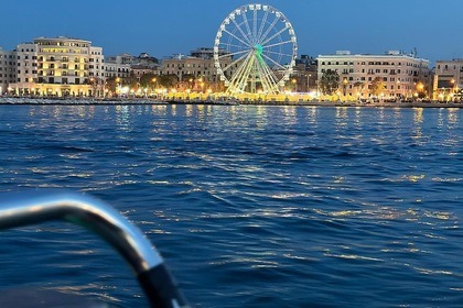Noleggio Gommone Novamares 667 top Bari