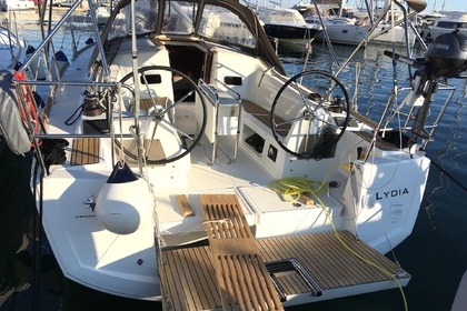 Charter Sailboat Jeanneau Sun Odyssey 349 Sukošan