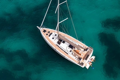 Hire Sailboat Dufour Dufour 41 Carloforte