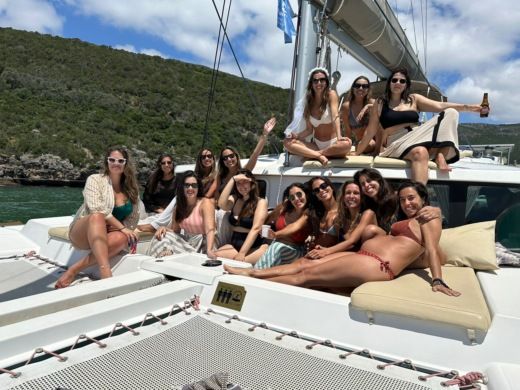 Setúbal Catamaran Jeanneau Lagoon 44 alt tag text