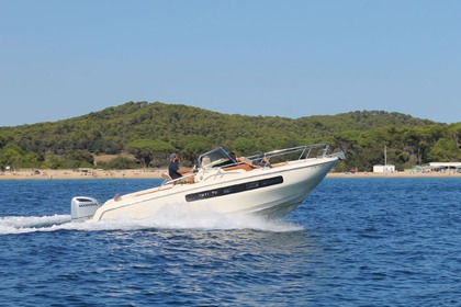 Location Bateau à moteur Invictus CX 240 Palamós