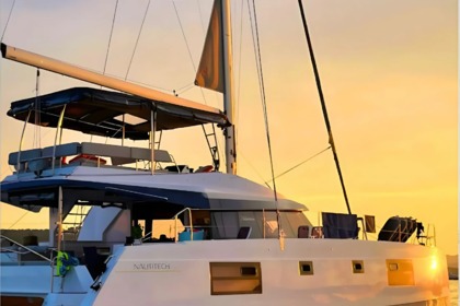 Charter Catamaran Nautitech 46 FLY Ibiza