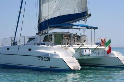 Rental Catamaran Fountaine Pajot Athena 38 Cannigione