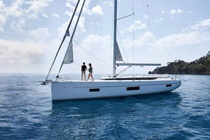 Hire Sailboat Bavaria Yachtbau Bavaria C50 Style - 5 cab. Pula