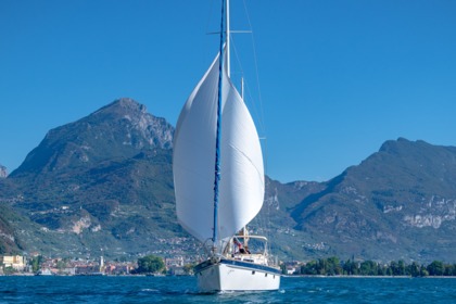 Noleggio Barca a vela Irwin Yatch Irwin 54 Riva del Garda