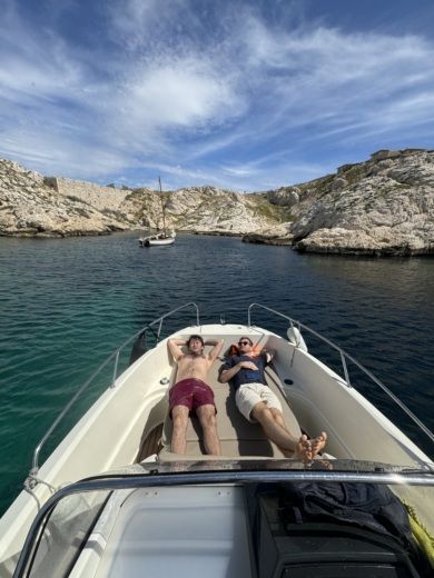 Marseille Motorboat Quicksilver Activ 675 Open alt tag text