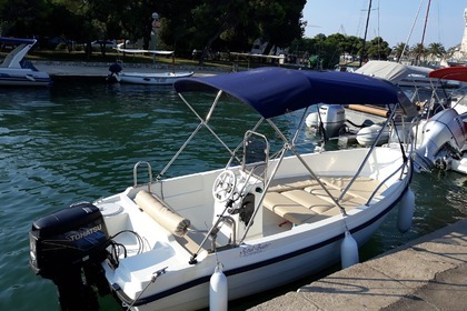 Hire Motorboat Reful 490 Open, Tohatsu Trogir