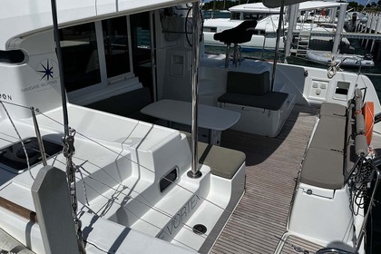 Rental Catamaran Lagoon-Bénéteau Lagoon 40 - 4 + 2 cab  Marsh Harbour