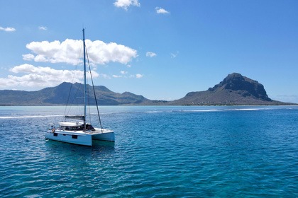 Location Catamaran  Nautitech 46 Fly Rivière Noire