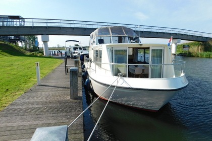 Verhuur Woonboot Houseboat 1050 IJsselstein