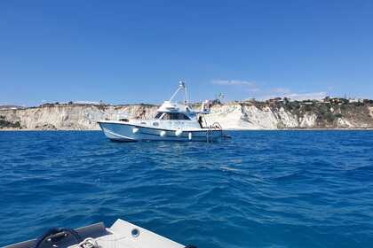 Noleggio Barca a motore Catarsi CALAFURIA 36 FLY Agrigento