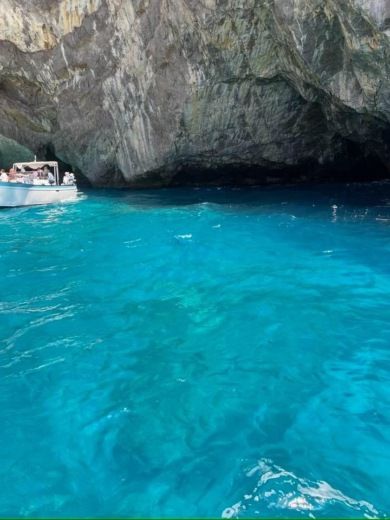 Neapel Motorboat CalionBoats 21,5 alt tag text