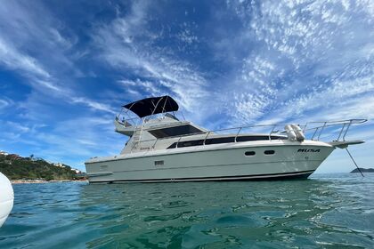 Aluguel Iate a motor Intermarine Musa Armação dos Búzios