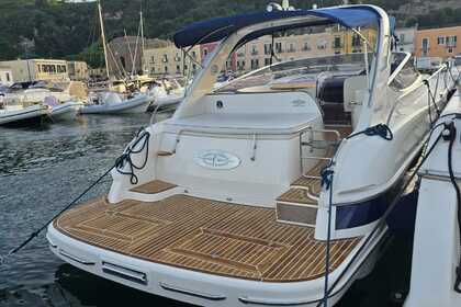 Hire Motorboat Bavaria Bavaria 37 sport Torre Annunziata