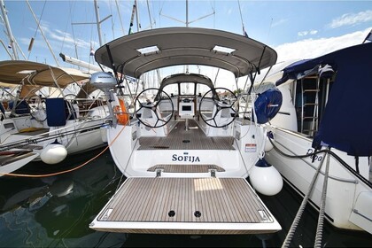 Rental Sailboat Bavaria Bavaria Cruiser 37 Biograd na Moru