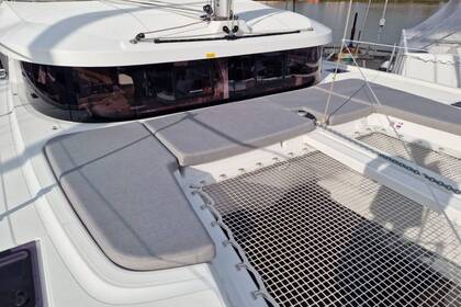 Location Catamaran Lagoon 38 3 cab doubles Figari