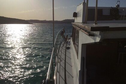 Hire Motorboat Gozo Built Cruiser Saint Paul's Bay