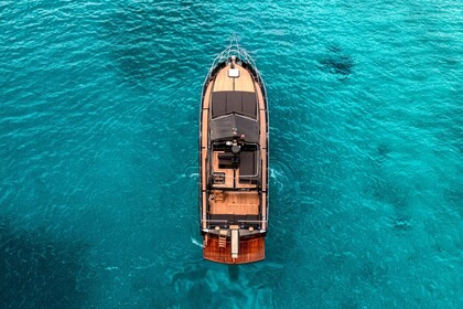 Alquiler Lancha Posillipo Tobago 47 Mikrolimano