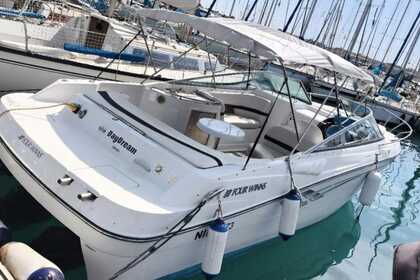 Charter Motorboat Four Winns Sundowner 285 Cannes