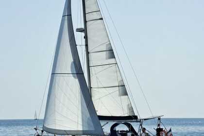 Hire Sailboat Mistral Sirocco MK2 Saint-Cyprien