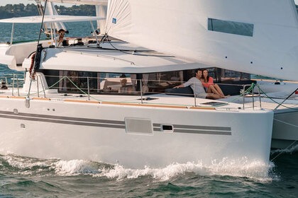 Aluguel Catamarã Lagoon-Bénéteau Lagoon 450 S - 4 + 2 cab. Kaštel Gomilica