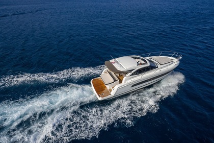 Hire Motorboat JEANNEAU LEADER 36 Kaštel Gomilica