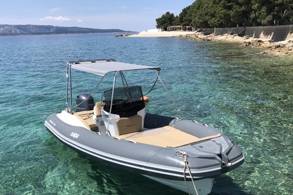 Miete RIB Salpa soleil 20 Bol Harbour