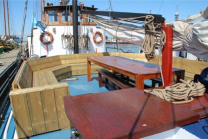 Verhuur Zeiljacht Custom Driemastschoener Grietje Lelystad